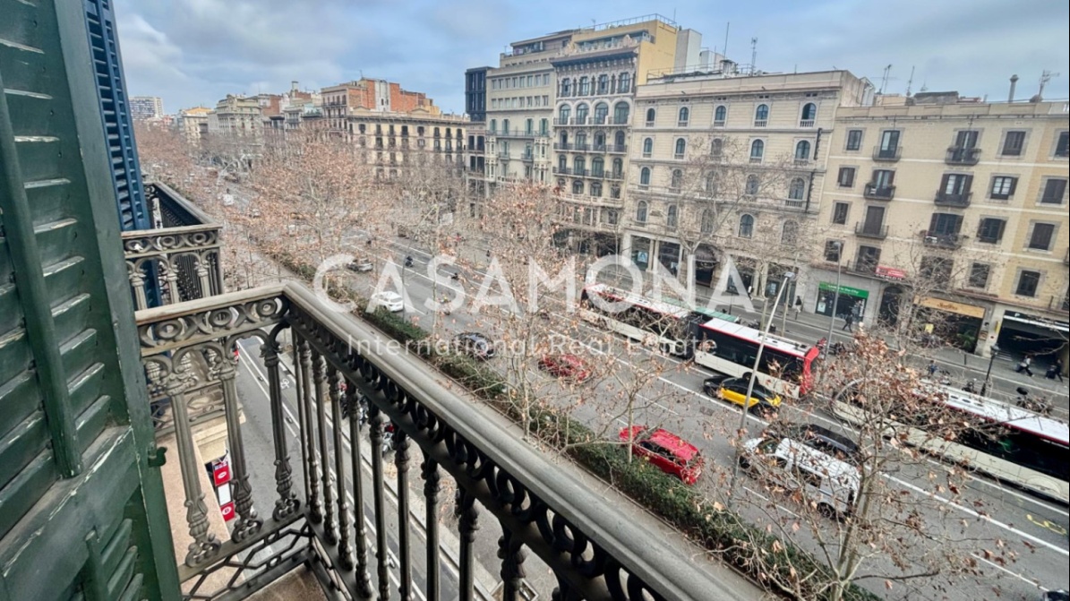 2-Zimmer-Wohnung mit zwei Balkonen und Aufzug in der Nähe des Passeig de Gràcia