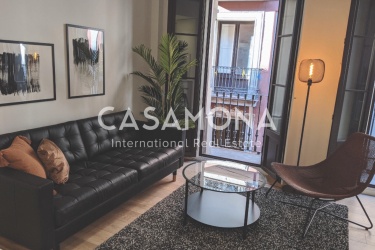 Elegant apartament de 2 dormitoris al Barri Gòtic Històric de Barcelona Elegant apartament de 2 dormitoris al Barri Gòtic Històric de Barcelona