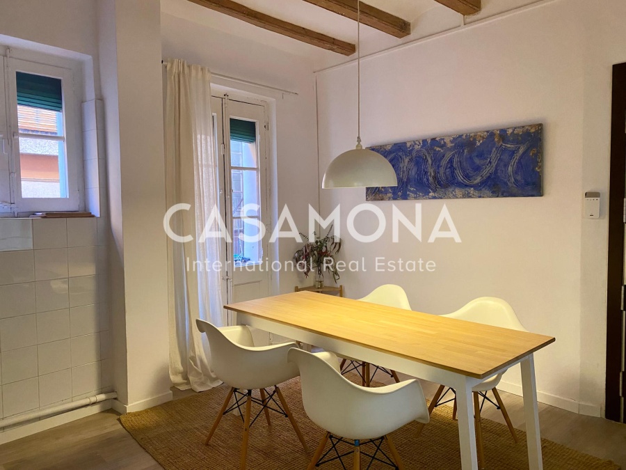Gezellig appartement met 1 slaapkamer in Sant Pere met historische Catalaanse kenmerken