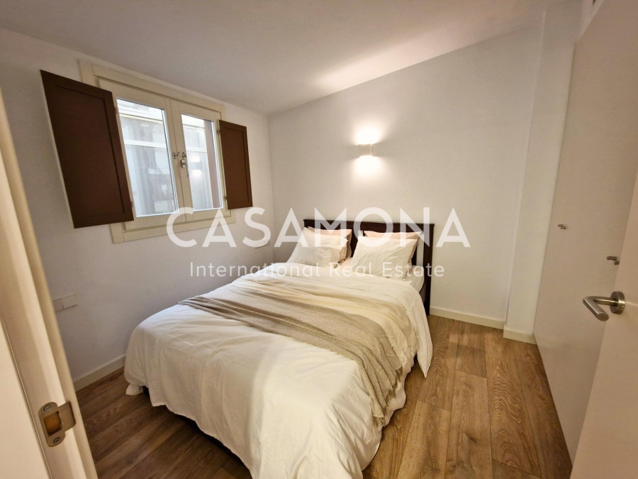 Penthouse exclusif avec terrasse privée sur le toit et vue imprenable sur le quartier gothique Penthouse exclusif avec terrasse privée sur le toit et vue imprenable sur le quartier gothique