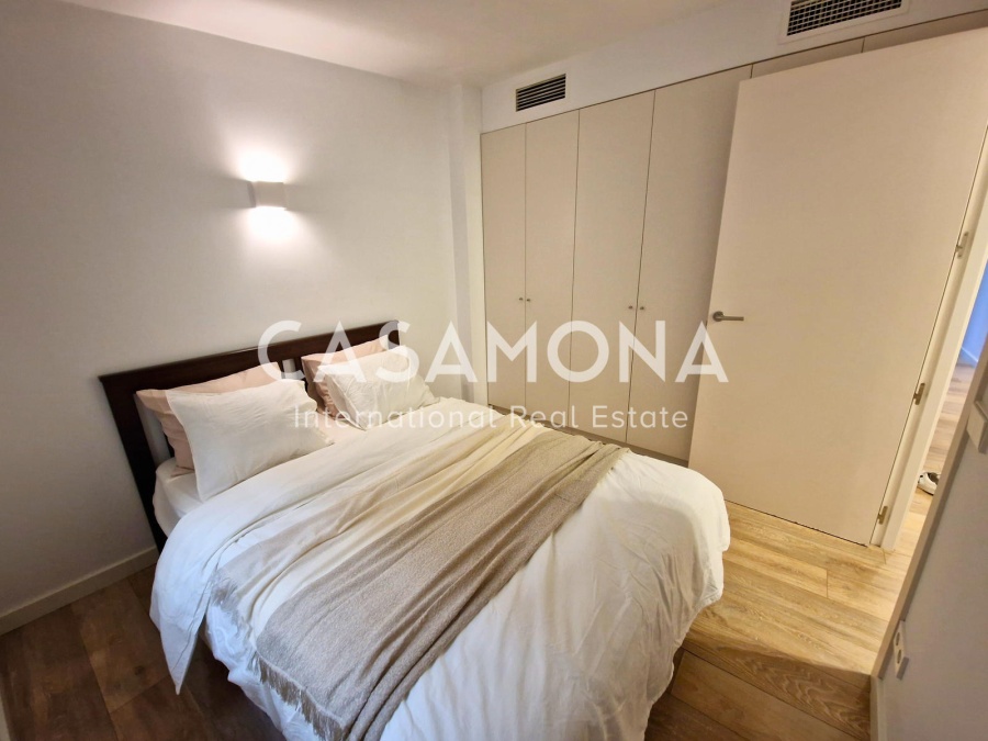 Àtic exclusiu amb terrassa privada al terrat i impressionants vistes al Barri Gòtic Àtic exclusiu amb terrassa privada al terrat i impressionants vistes al Barri Gòtic