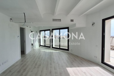 Brand New 1-Bedroom Apartment with Stunning Views of Barcelona's Iconic Landmarks, Mountains and the Sea