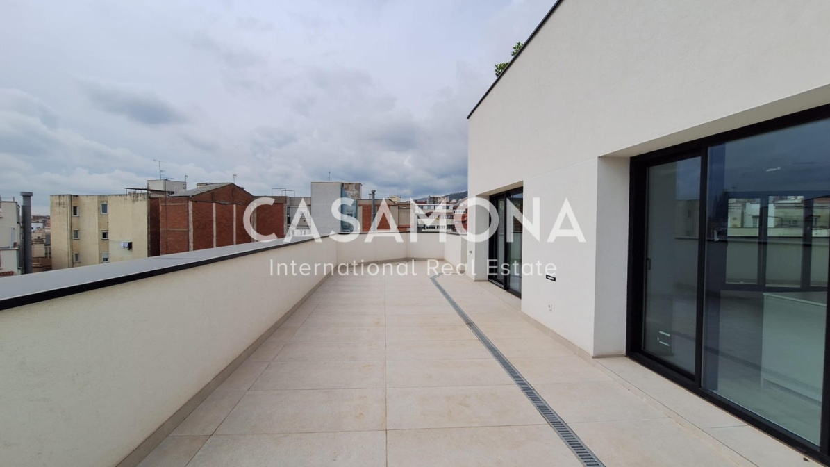 (SOLD) Modern 1-Bedroom Apartment with Breathtaking Views of Barcelona's Famous Landmarks, Mountains and the Sea
