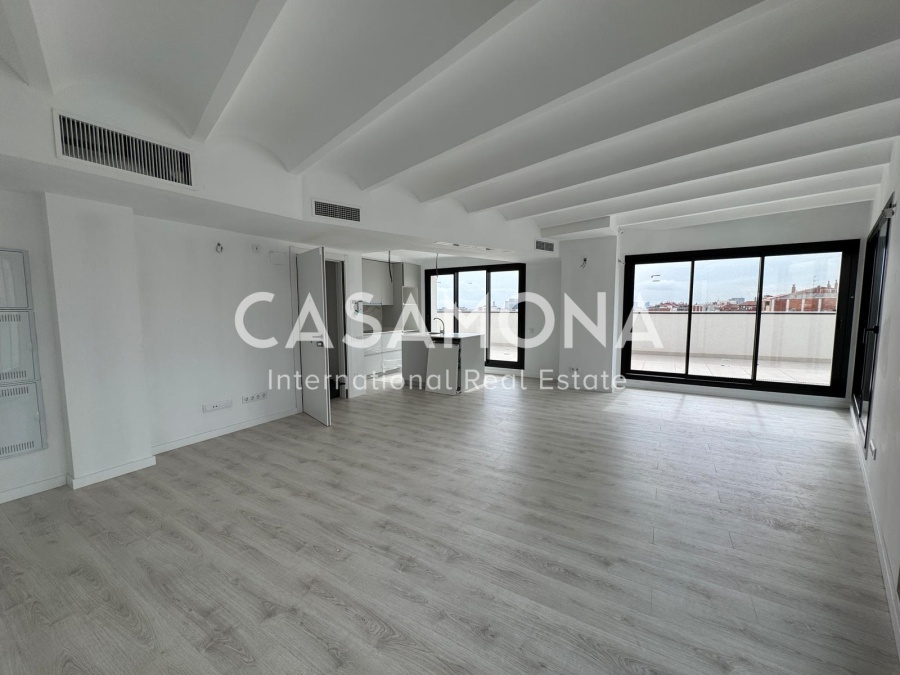 Modern appartement met 1 slaapkamer en een adembenemend uitzicht op de beroemde bezienswaardigheden van Barcelona, de bergen en de zee
