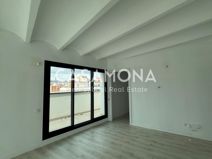 (VENUT) Apartament modern d'1 dormitori amb impressionants vistes als llocs emblemàtics de Barcelona, les muntanyes i el mar