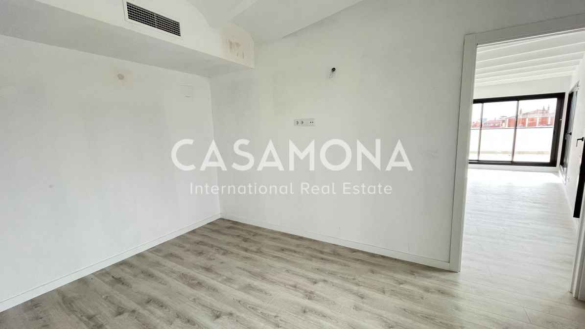 (VENDU) Appartement moderne d’une chambre avec vue imprenable sur les célèbres monuments de Barcelone, les montagnes et la mer (VENDU) Appartement moderne d’une chambre avec vue imprenable sur les célèbres monuments de Barcelone, les montagnes et la mer