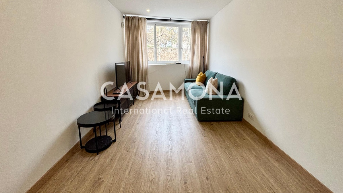 Appartamento con 2 camere da letto completamente ristrutturato con ascensore su Avenida Parallel