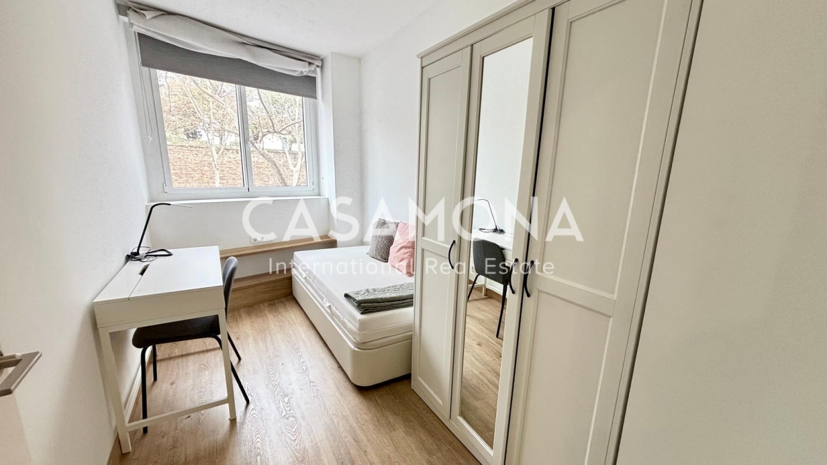 Appartamento con 2 camere da letto completamente ristrutturato con ascensore su Avenida Parallel