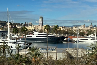 Modern lägenhet med 2 sovrum i Barceloneta med panoramautsikt över havet