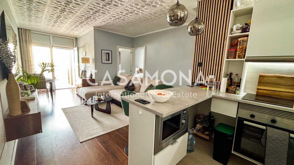 Renovated 3-Bedroom Apartment with a Balcony in El Besòs Renovated 3-Bedroom Apartment with a Balcony in El Besòs