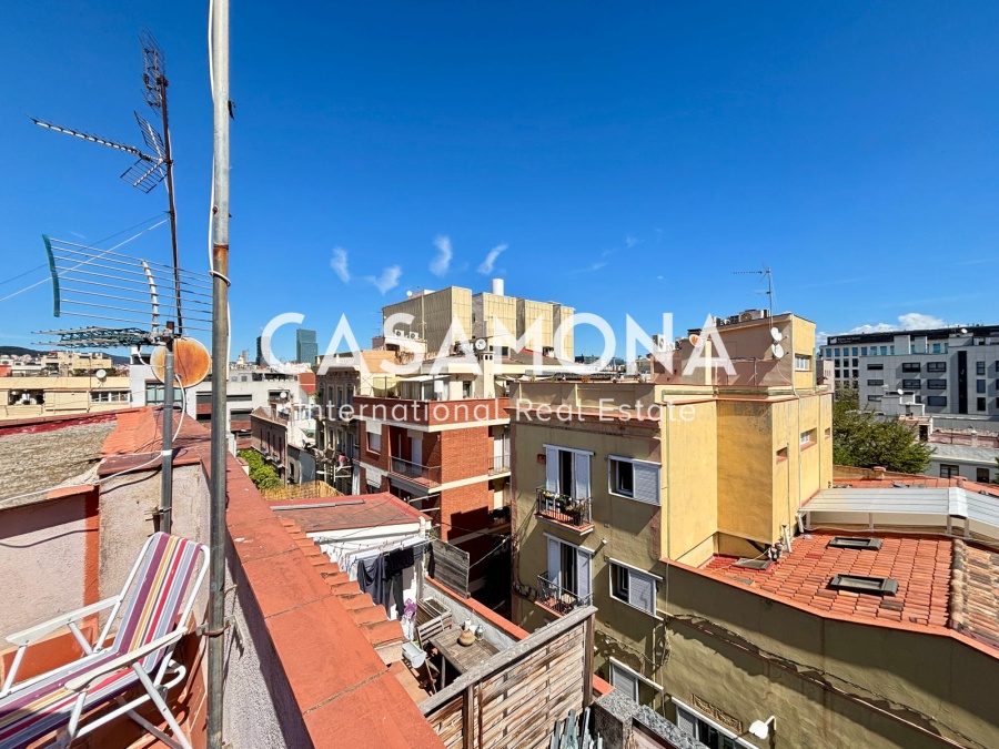 Lys 2-roms leilighet med balkong og to private terrasser i Poblenou