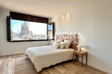 Luksuriøs leilighet med panoramautsikt over skyline på Sagrada Familia