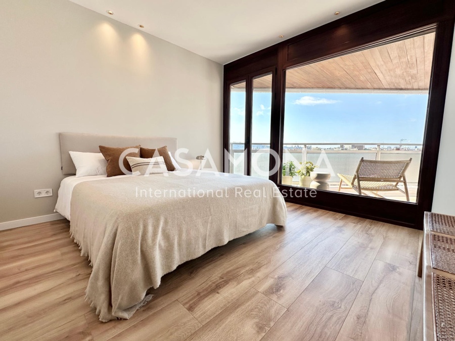VERKOCHT Luxe appartement met panoramisch uitzicht op de skyline van de Sagrada Familia.