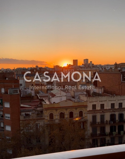 SOLD Luxurious apartment with panoramic views of the Sagrada Familia skyline.