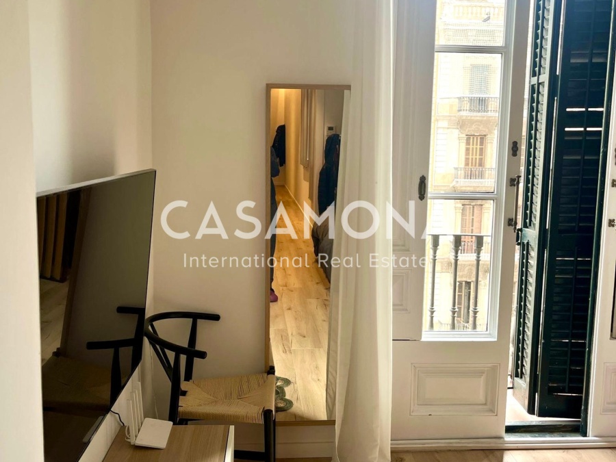 Helles Apartment mit 1 Schlafzimmer und Balkon an der Rambla de Catalunya