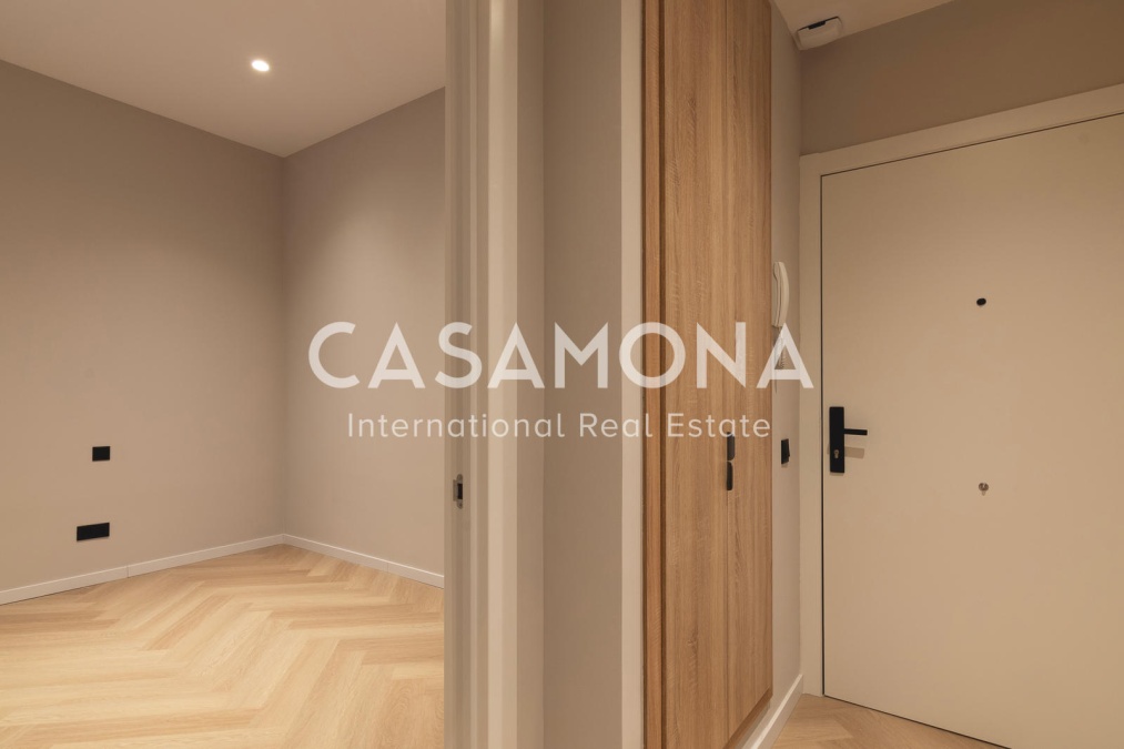(VENUT) Apartament modern de 3 dormitoris i 2 banys totalment reformat amb balcó sobre una plaça a Via Laietana (VENUT) Apartament modern de 3 dormitoris i 2 banys totalment reformat amb balcó sobre una plaça a Via Laietana