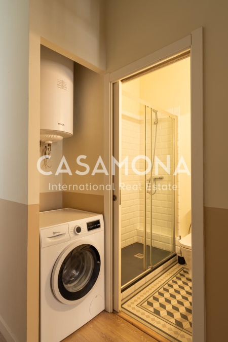 Apartament modern de 3 dormitoris amb balcons a Gràcia