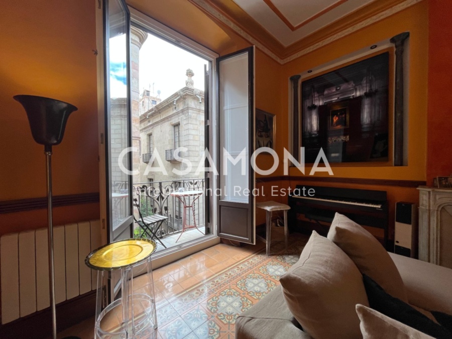 Appartement de style catalan élégant dans un palais historique à El Gotico