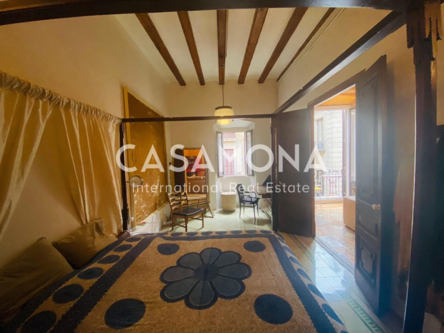 Appartement de style catalan élégant dans un palais historique à El Gotico