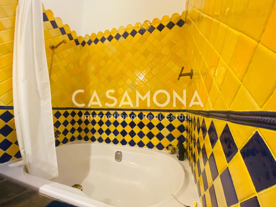 Appartement de style catalan élégant dans un palais historique à El Gotico