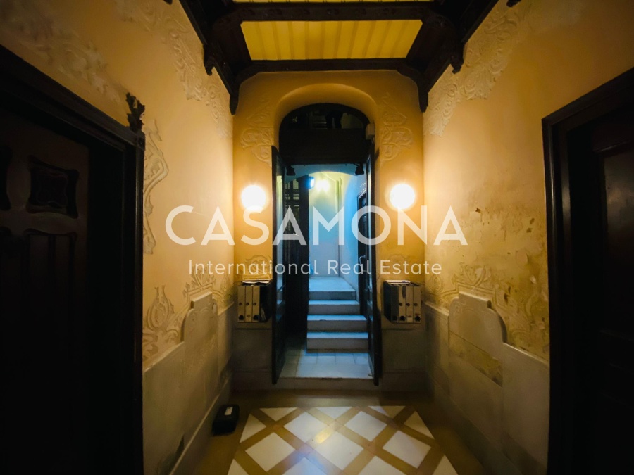 Appartement de style catalan élégant dans un palais historique à El Gotico