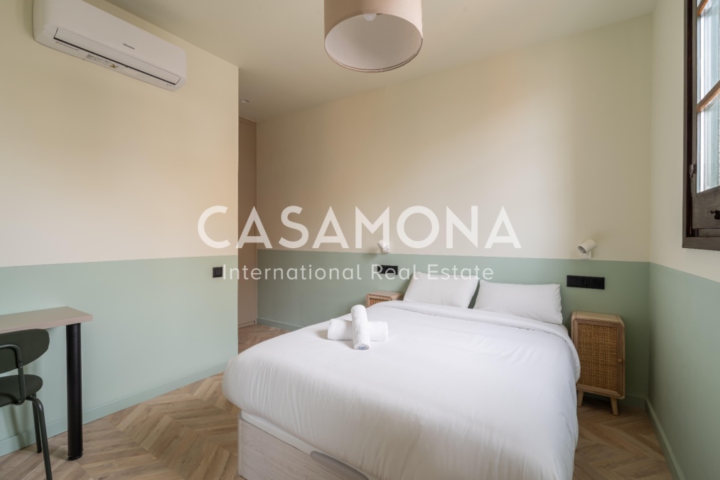 Apartament Lluminós i Totalment Renovat de 2 Habitacions al Poblenou