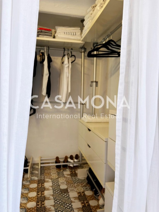 Àtic increïble amb vistes a Barcelona i una enorme terrassa privada Àtic increïble amb vistes a Barcelona i una enorme terrassa privada