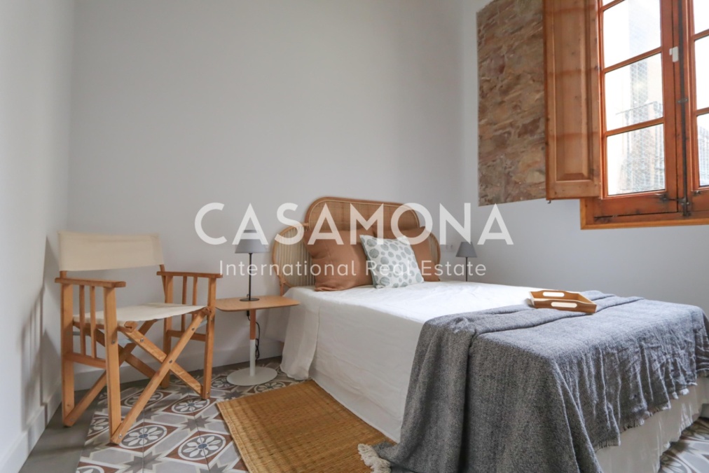Apartament de Disseny amb 2 Dormitoris al Barri Gòtic amb Sostres Alts i Terrassa Privada Apartament de Disseny amb 2 Dormitoris al Barri Gòtic amb Sostres Alts i Terrassa Privada