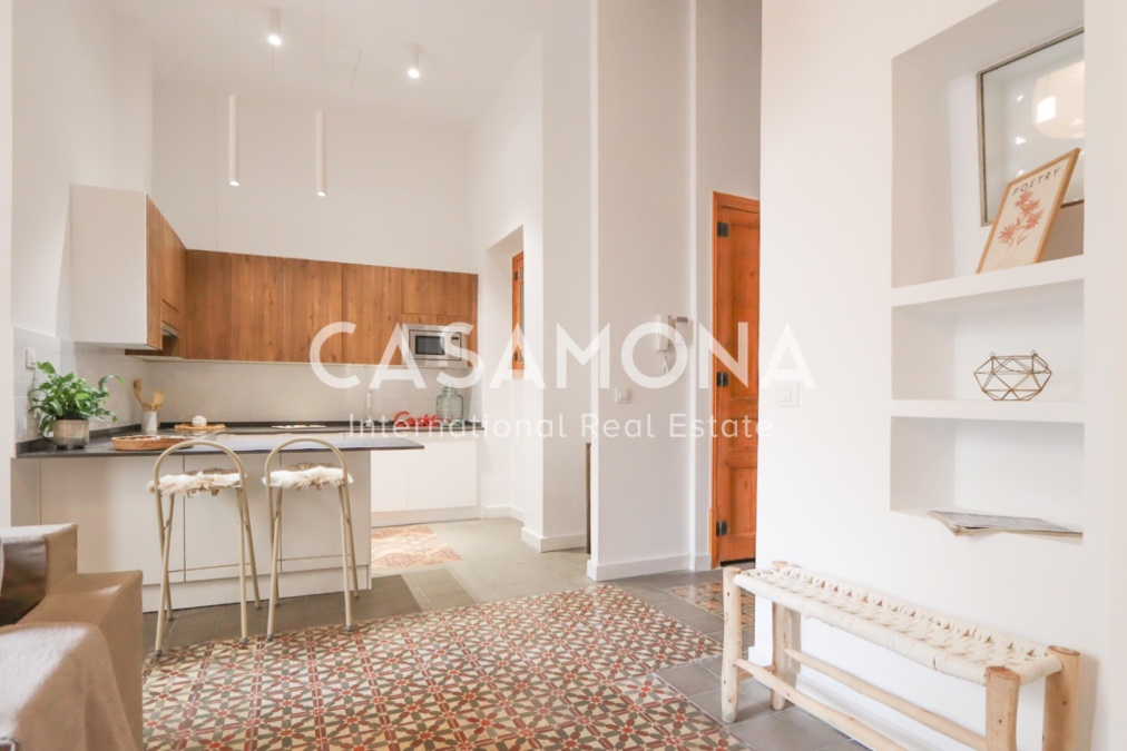 Apartament de Disseny amb 2 Dormitoris al Barri Gòtic amb Sostres Alts i Terrassa Privada Apartament de Disseny amb 2 Dormitoris al Barri Gòtic amb Sostres Alts i Terrassa Privada