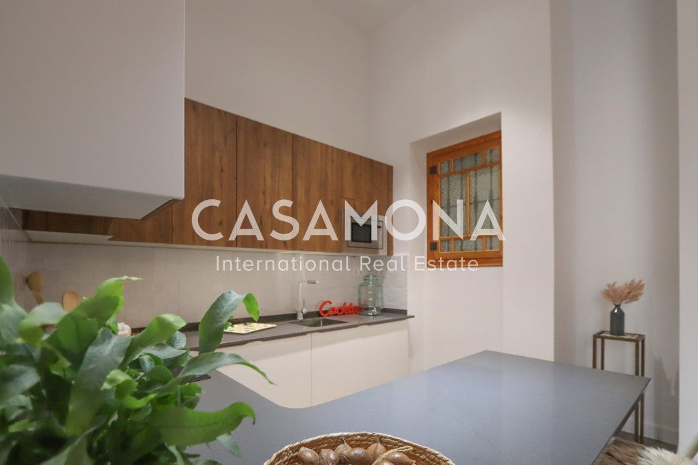 Apartament de Disseny amb 2 Dormitoris al Barri Gòtic amb Sostres Alts i Terrassa Privada Apartament de Disseny amb 2 Dormitoris al Barri Gòtic amb Sostres Alts i Terrassa Privada
