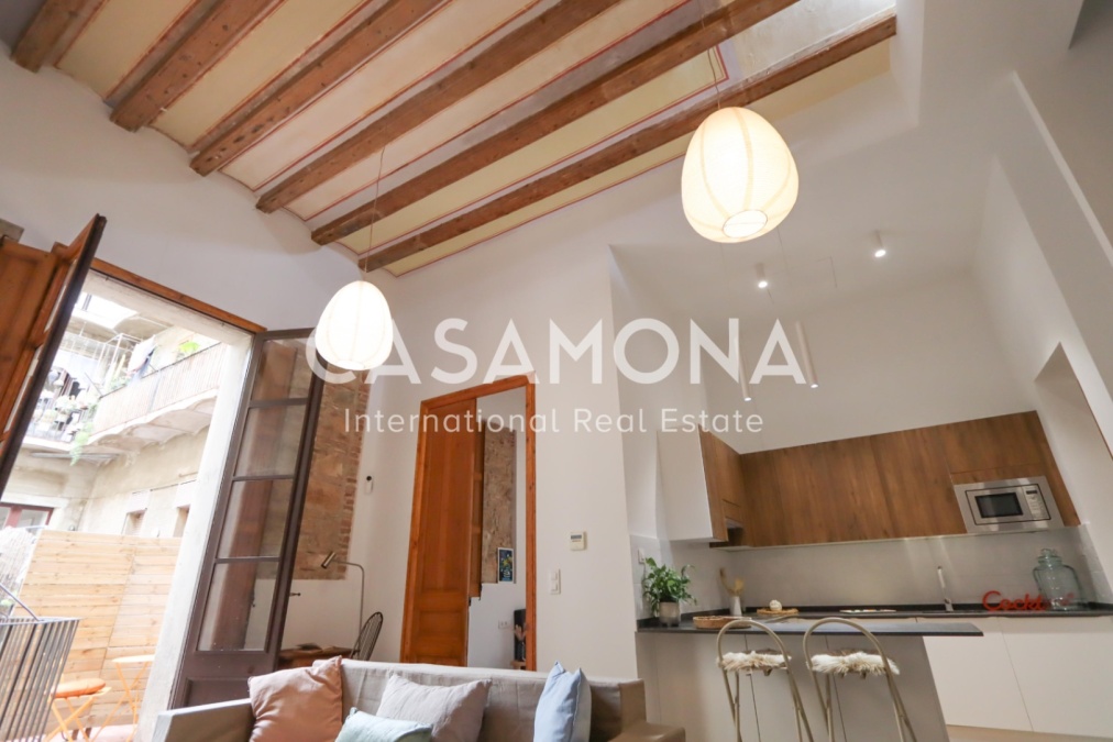 Designapartment mit 2 Schlafzimmern im Gotischen Viertel mit Hohen Decken und Privater Terrasse Designapartment mit 2 Schlafzimmern im Gotischen Viertel mit Hohen Decken und Privater Terrasse