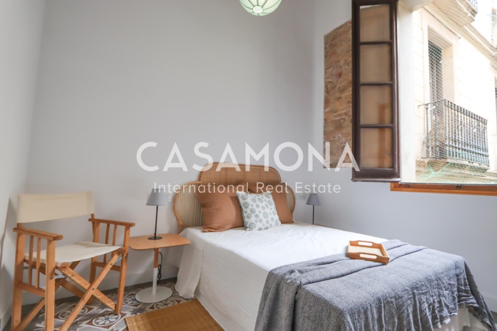 Apartament de Disseny amb 2 Dormitoris al Barri Gòtic amb Sostres Alts i Terrassa Privada Apartament de Disseny amb 2 Dormitoris al Barri Gòtic amb Sostres Alts i Terrassa Privada