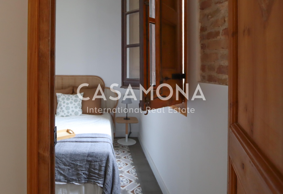 Apartament de Disseny amb 2 Dormitoris al Barri Gòtic amb Sostres Alts i Terrassa Privada Apartament de Disseny amb 2 Dormitoris al Barri Gòtic amb Sostres Alts i Terrassa Privada
