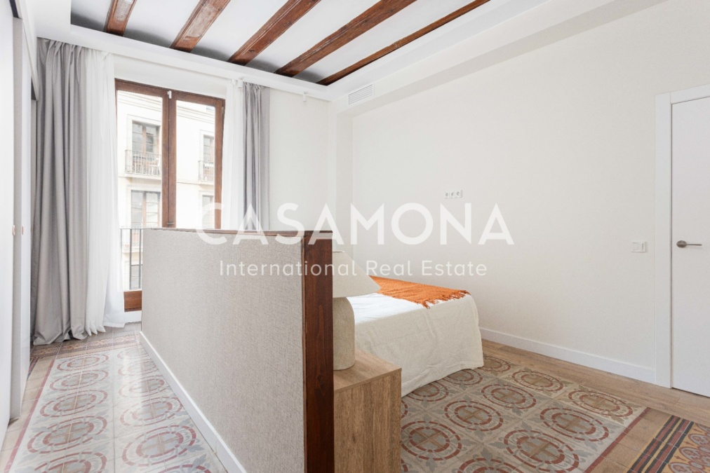 (VENDU) Appartement de 3 Chambres Entièrement Rénové avec Éléments Catalans Traditionnels à El Born (VENDU) Appartement de 3 Chambres Entièrement Rénové avec Éléments Catalans Traditionnels à El Born