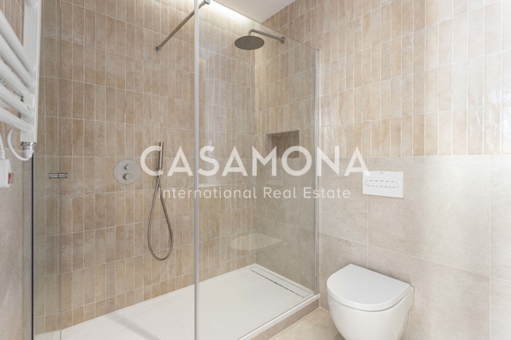 (VENUT) Apartament de 3 Dormitoris Recentment Renovado amb Elements Catalans Tradicionals a El Born