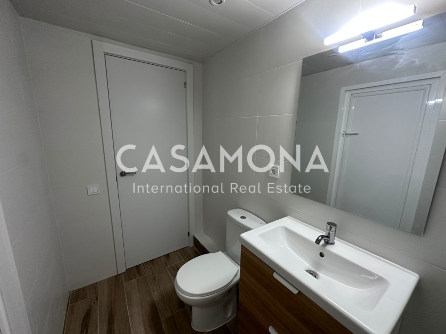 (SOLD) Stunning Penthouse with Private Terrace (SOLD) Stunning Penthouse with Private Terrace