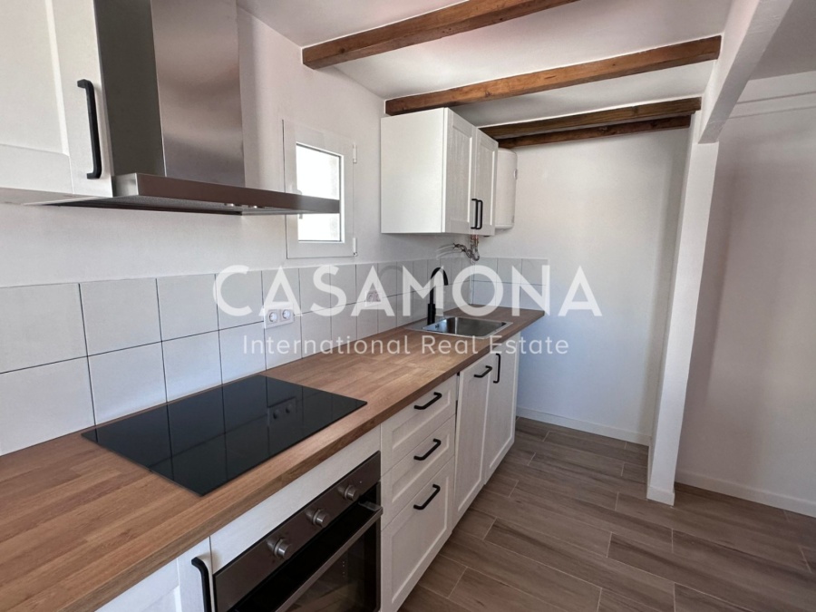 (SOLD) Stunning Penthouse with Private Terrace (SOLD) Stunning Penthouse with Private Terrace