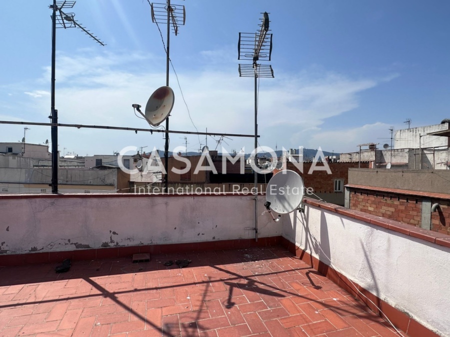 (SOLD) Stunning Penthouse with Private Terrace (SOLD) Stunning Penthouse with Private Terrace