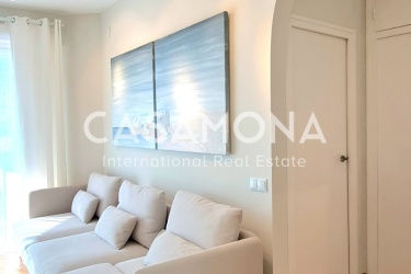 Elegant, Fully Renovated 2-Bedroom Apartment with Large Balcony in Exclusive Sarrià-Sant Gervasi Elegant, Fully Renovated 2-Bedroom Apartment with Large Balcony in Exclusive Sarrià-Sant Gervasi