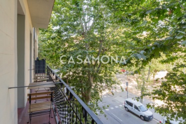 Piso totalmente reformado de 2 dormitorios y 2 baños en Poblenou con balcón Piso totalmente reformado de 2 dormitorios y 2 baños en Poblenou con balcón