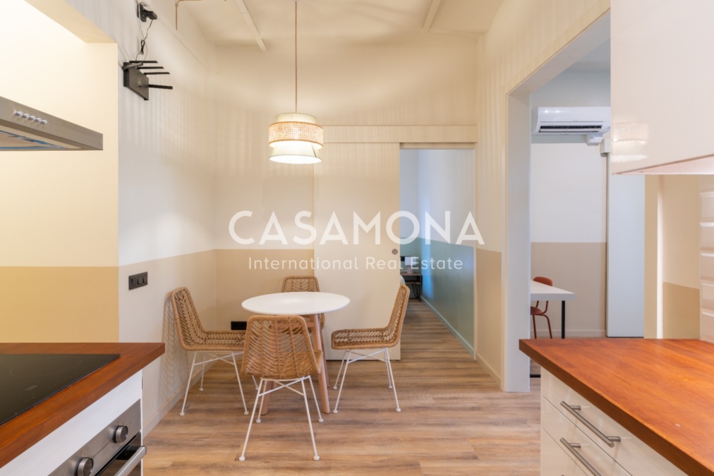 Fully renovated 2 bedroom 2 bathroom flat in Poblenou with a balcony Fully renovated 2 bedroom 2 bathroom flat in Poblenou with a balcony