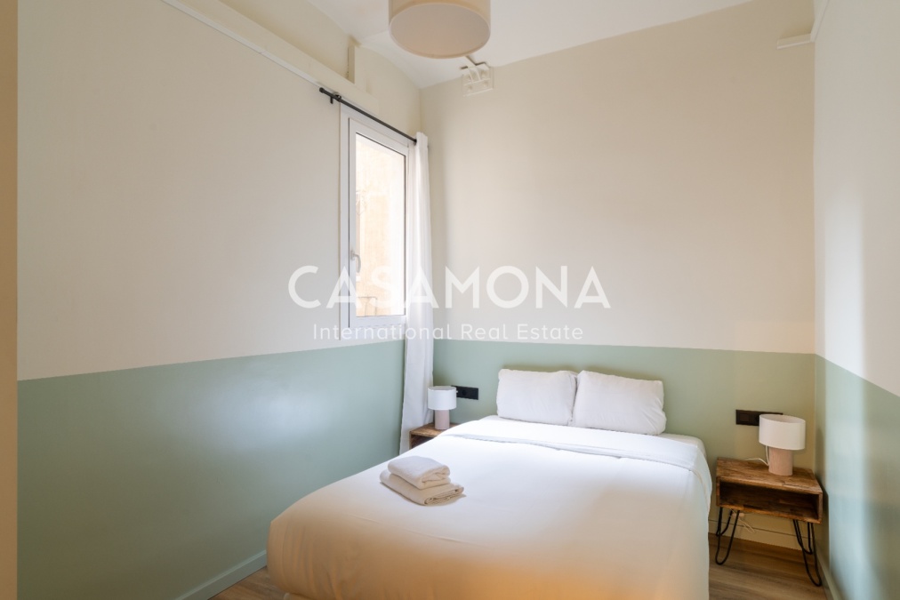 Appartement entièrement rénové de 2 chambres et 2 salles de bain à Poblenou avec un balcon Appartement entièrement rénové de 2 chambres et 2 salles de bain à Poblenou avec un balcon