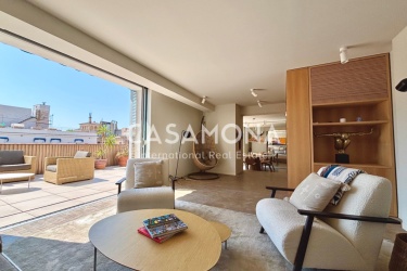 (SOLD) Luxurious 3-Bedroom Apartment with a Private Terrace next to Via Laietana (SOLD) Luxurious 3-Bedroom Apartment with a Private Terrace next to Via Laietana