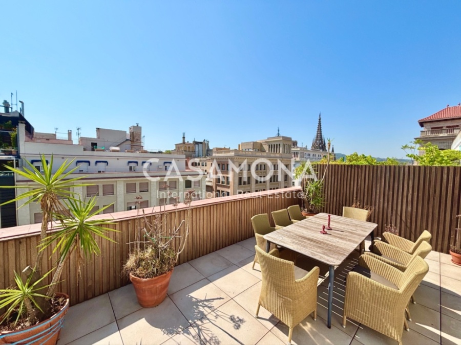 (SOLD) Appartement Haut de Gamme de 3 chambres avec un terrasse privée près de Via Laietana (SOLD) Appartement Haut de Gamme de 3 chambres avec un terrasse privée près de Via Laietana