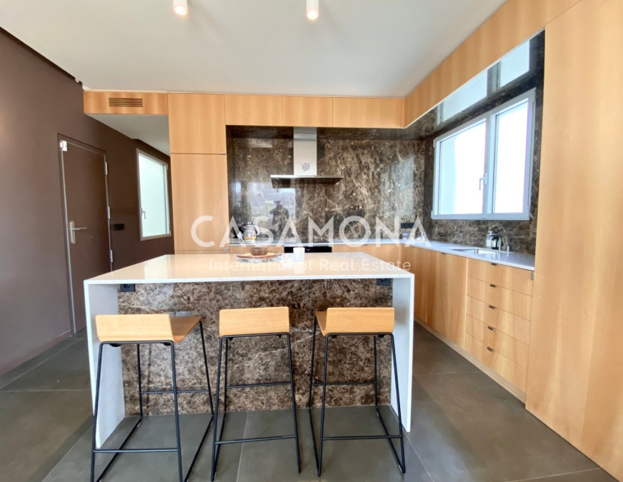 (SOLD) Appartement Haut de Gamme de 3 chambres avec un terrasse privée près de Via Laietana (SOLD) Appartement Haut de Gamme de 3 chambres avec un terrasse privée près de Via Laietana
