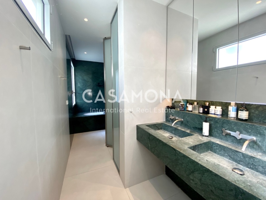 (SOLD) Luxuriöse 3-Zimmer Wohnung mit privater Terrasse im künstlerischen Viertel Sant Pere
