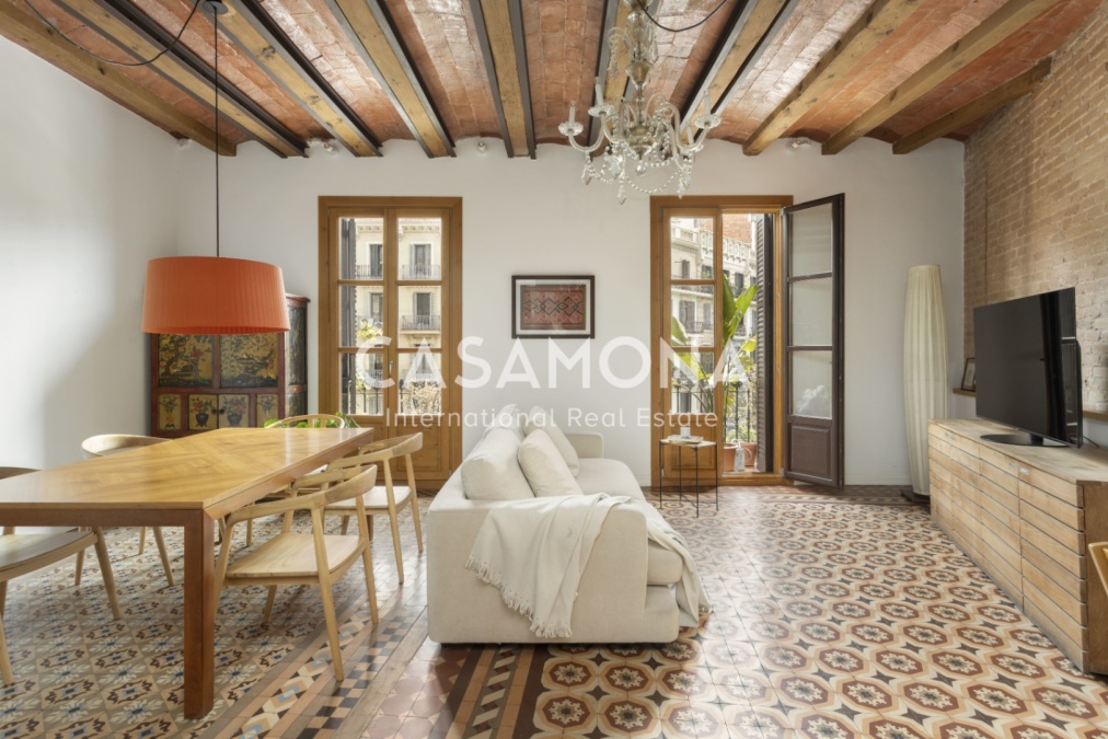 Appartement Élégant Entièrement Rénové dans l’Eixample, Alliant Détails Traditionnels et Confort Moderne Appartement Élégant Entièrement Rénové dans l’Eixample, Alliant Détails Traditionnels et Confort Moderne