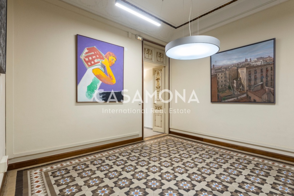 (VENUT) Pis lluminós de 5 habitacions amb detalls modernistes originals al cor de l’Eixample (VENUT) Pis lluminós de 5 habitacions amb detalls modernistes originals al cor de l’Eixample