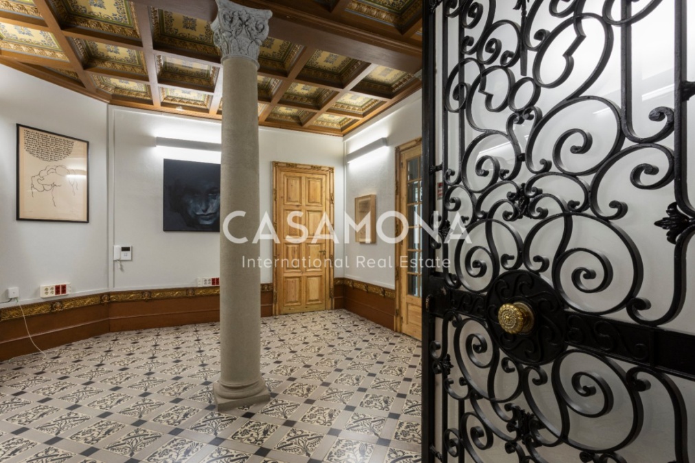 (VENUT) Pis lluminós de 5 habitacions amb detalls modernistes originals al cor de l’Eixample (VENUT) Pis lluminós de 5 habitacions amb detalls modernistes originals al cor de l’Eixample