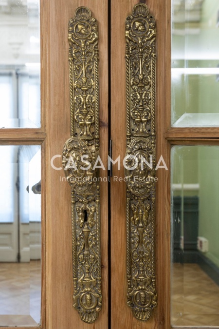(VENUT) Pis lluminós de 5 habitacions amb detalls modernistes originals al cor de l’Eixample (VENUT) Pis lluminós de 5 habitacions amb detalls modernistes originals al cor de l’Eixample